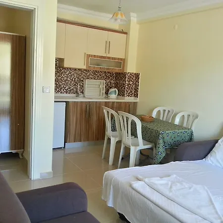 Apart Otel Kleopatra Apart 3*