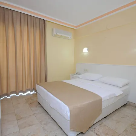 Kleopatra Aparthotel 3*